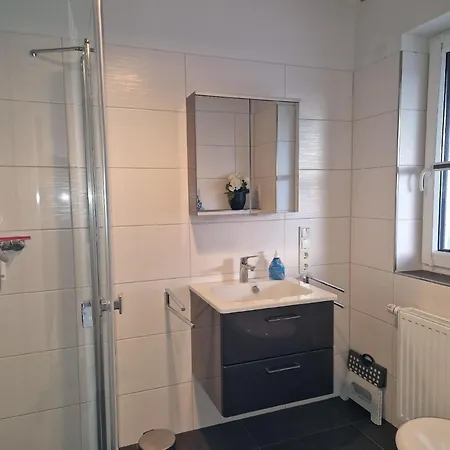G2 Mit Wiesenblick Und Waschmaschine * Grosswurden